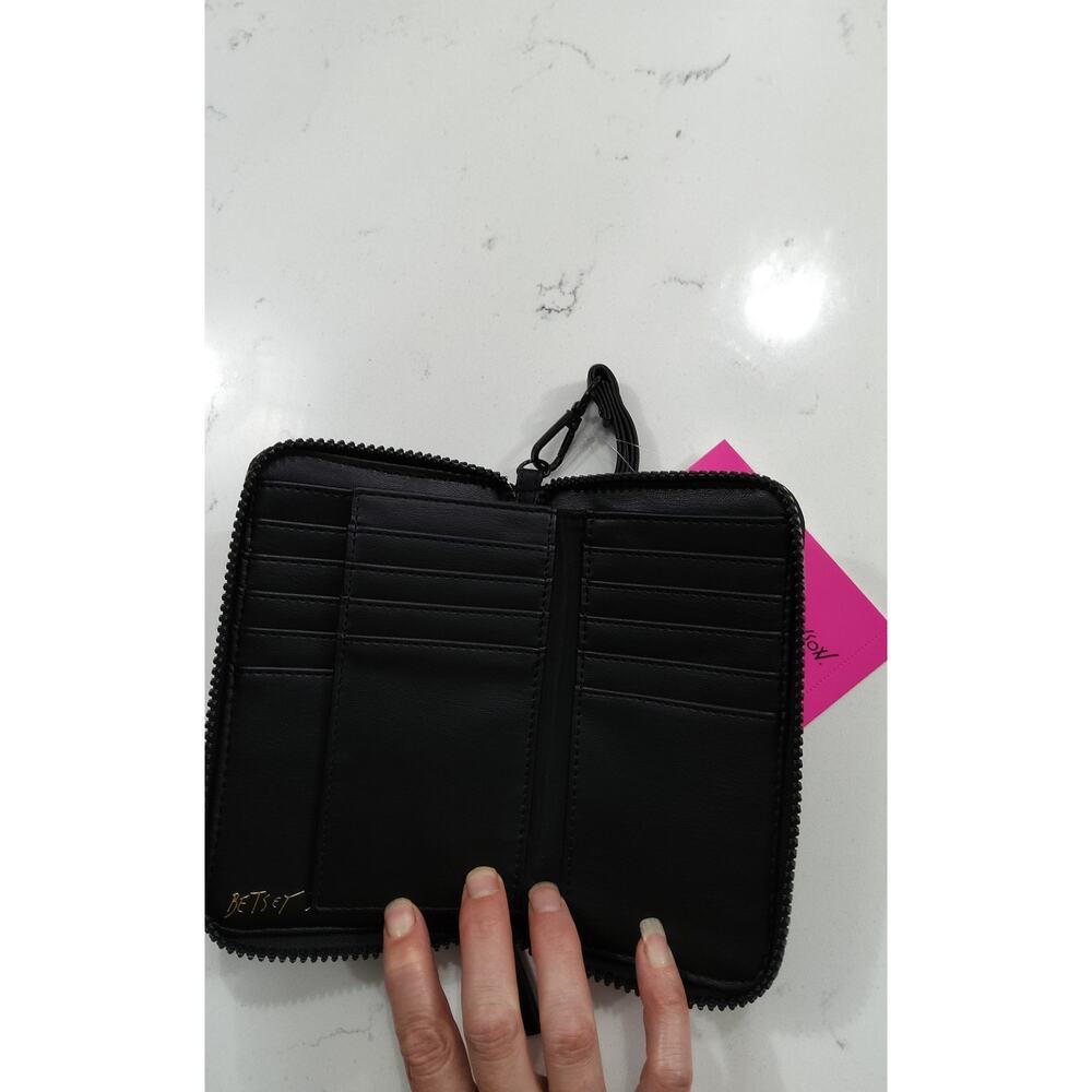 NWT Betsey Johnson black Kara wallet Quilted heart detail 7x4in zip closure glam - Picture 8 of 9
